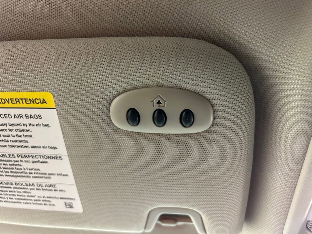 Used 2018 Ford Fusion SE w/ Fusion SE Technology Package image 27