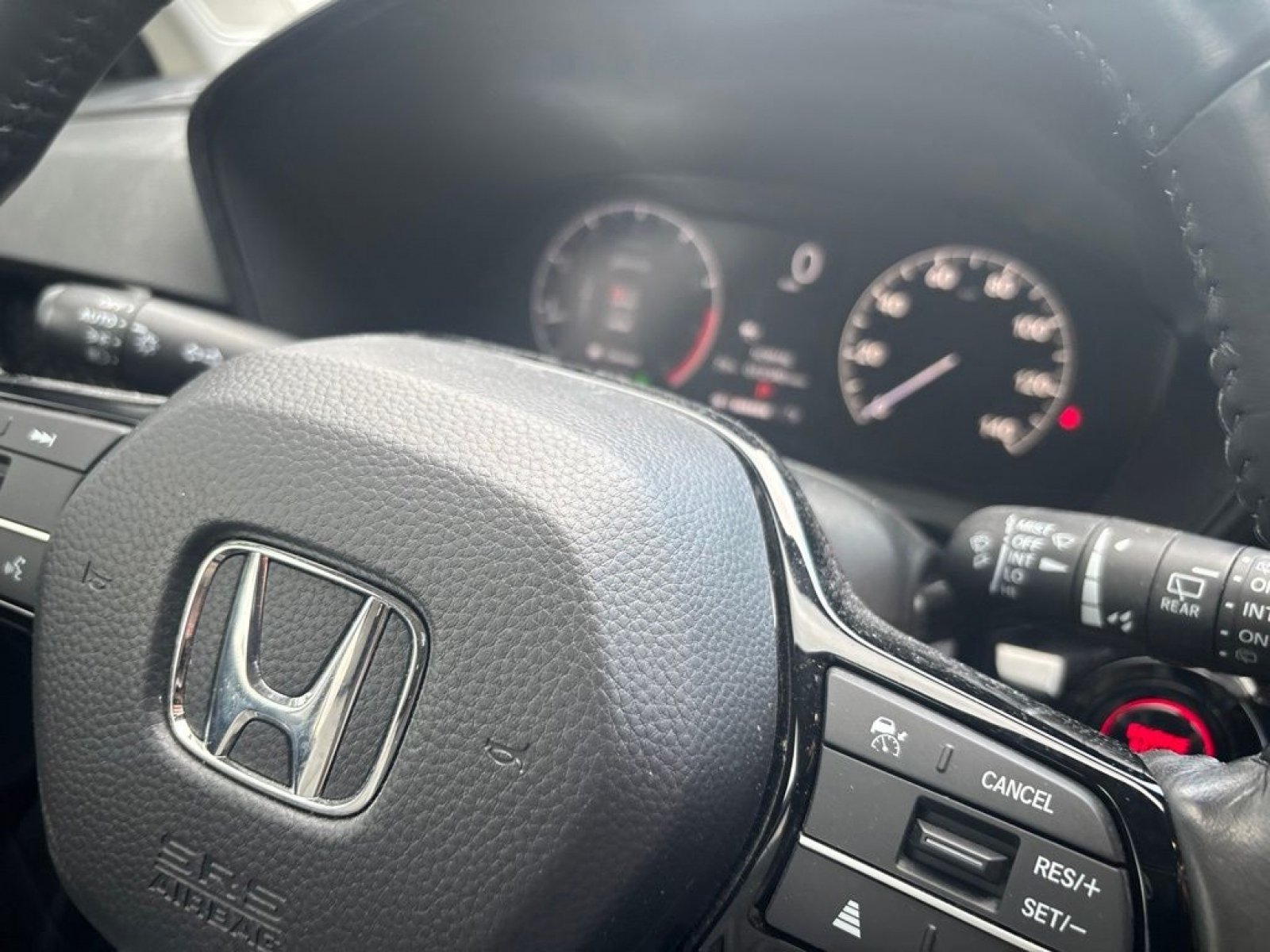 Used 2024 Honda CR-V EX-L image 9