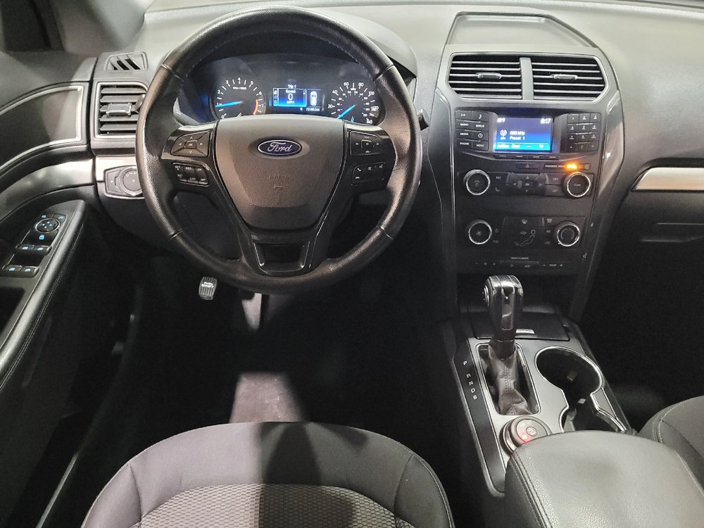 Used 2018 Ford Explorer XLT AWD/4WD image 22