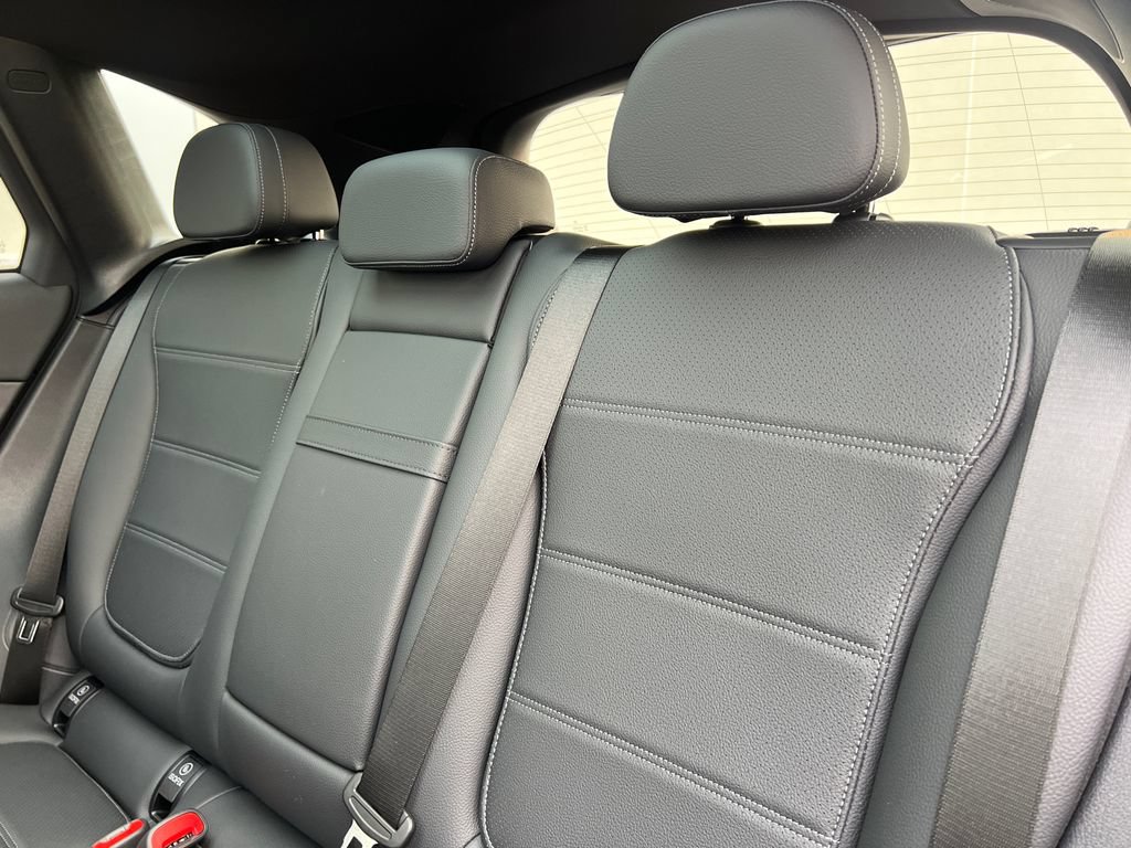 New 2026 Mercedes-Benz GLC 300 4MATIC image 23