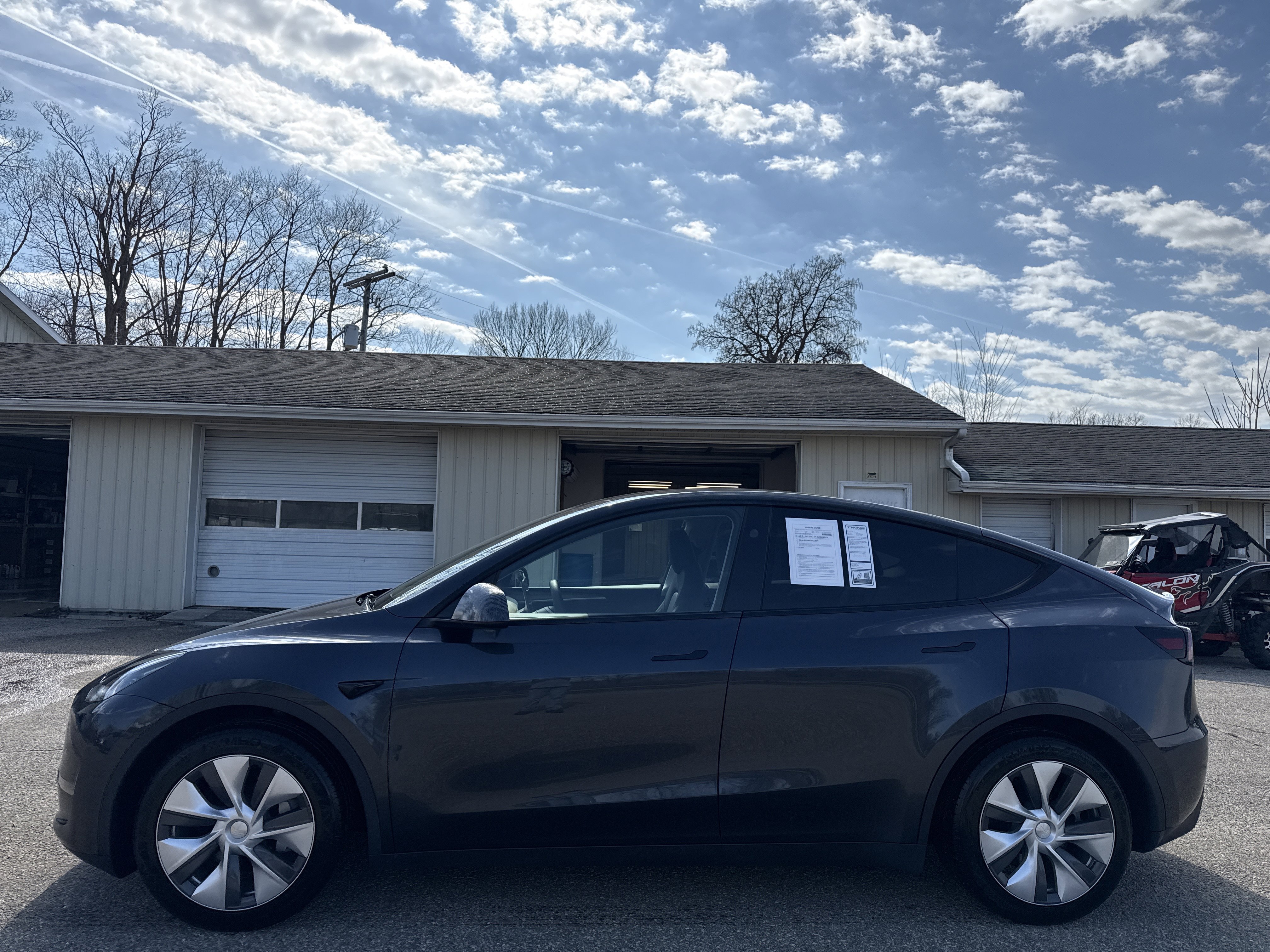 Used 2024 Tesla Model Y Long Range image 13