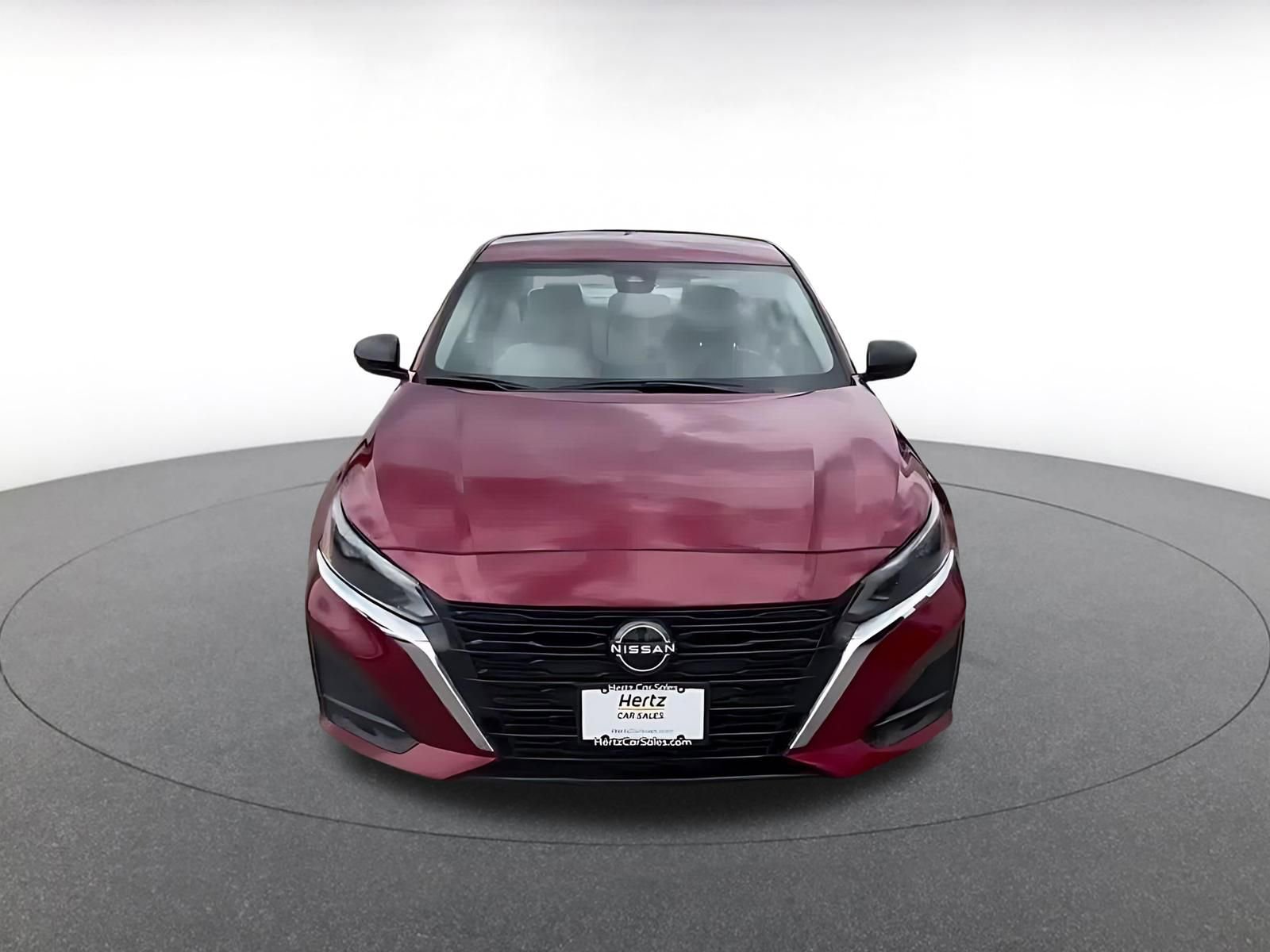 Used 2025 Nissan Altima 2.5 SV FWD image 4