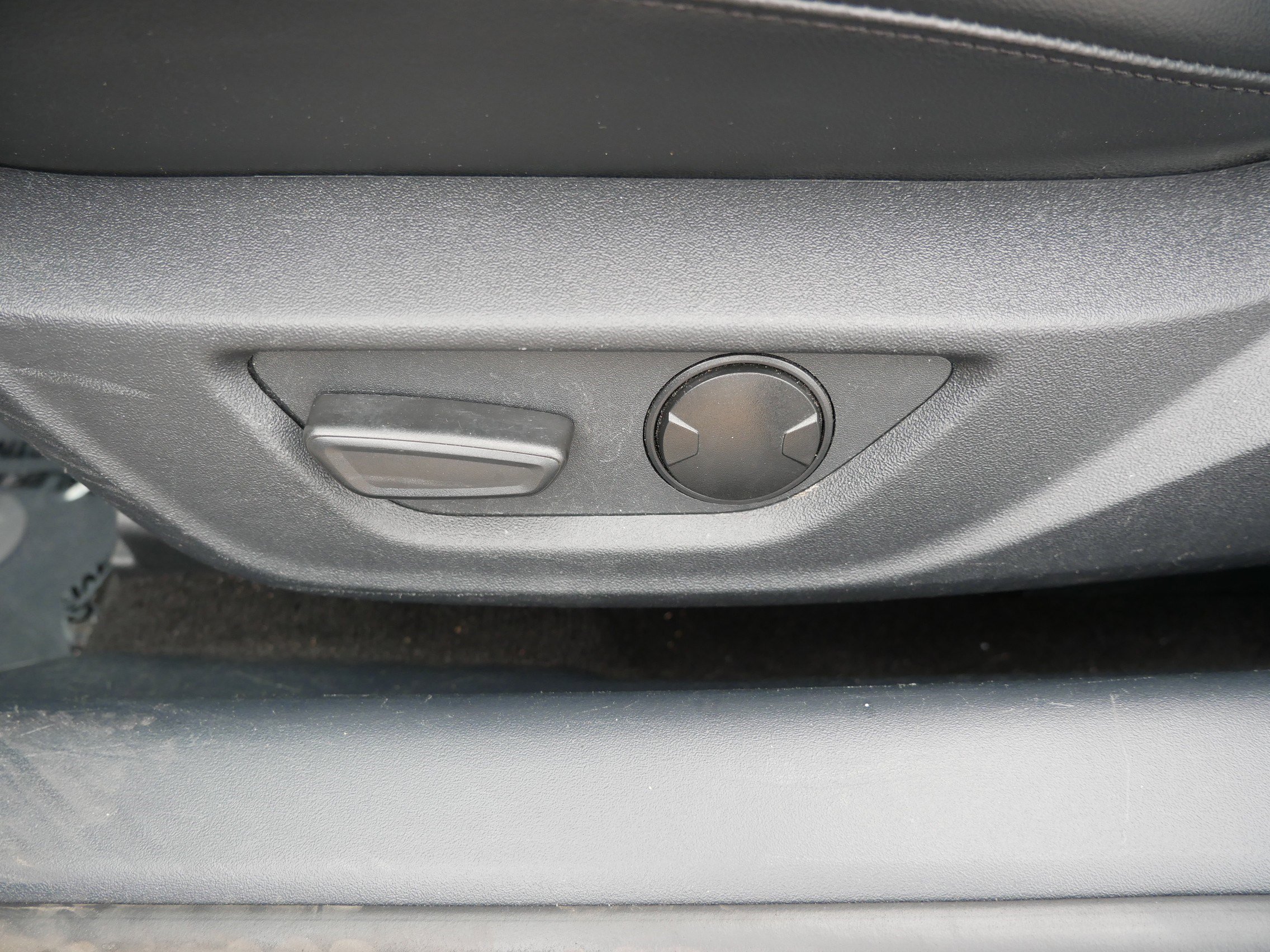 Used 2024 Ford Mustang Premium RWD image 19