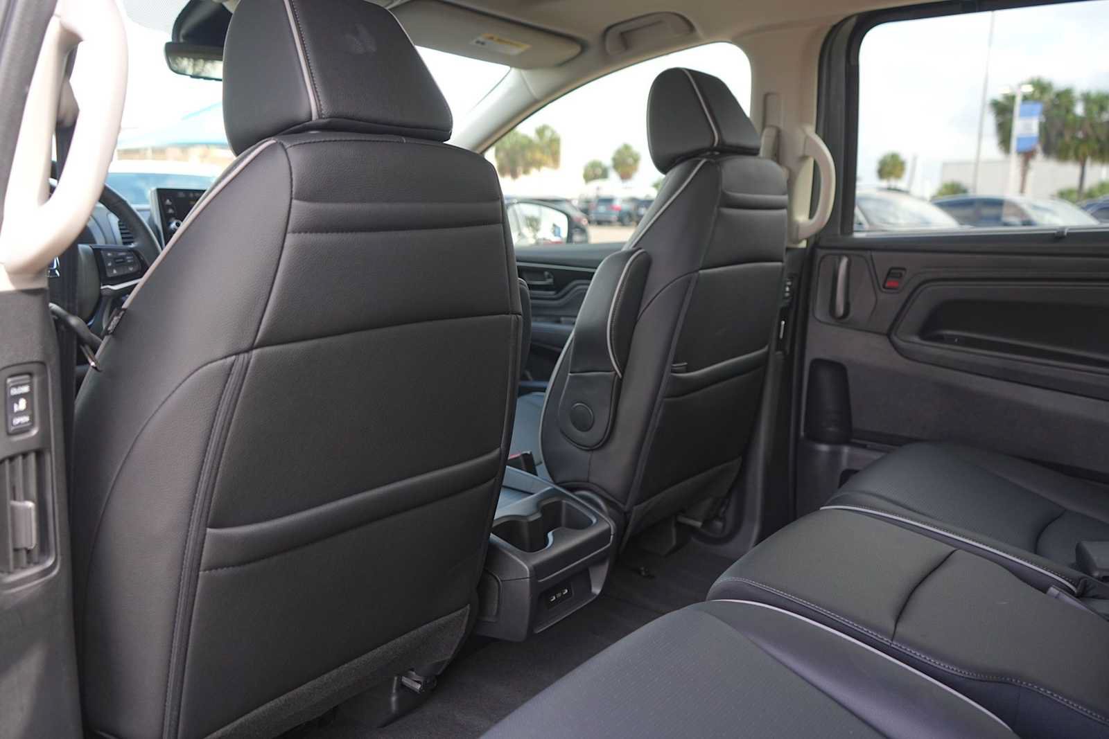 Certified 2026 Honda Odyssey Elite image 13