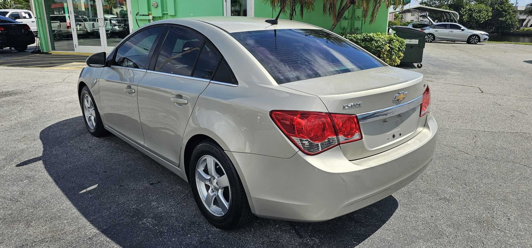 Used 2013 Chevrolet Cruze LT FWD image 3