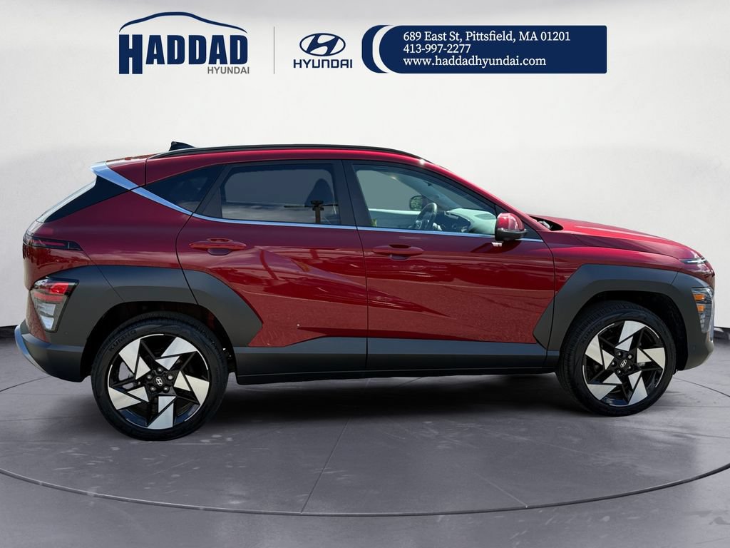 Used 2025 Hyundai Kona Limited AWD/4WD image 6