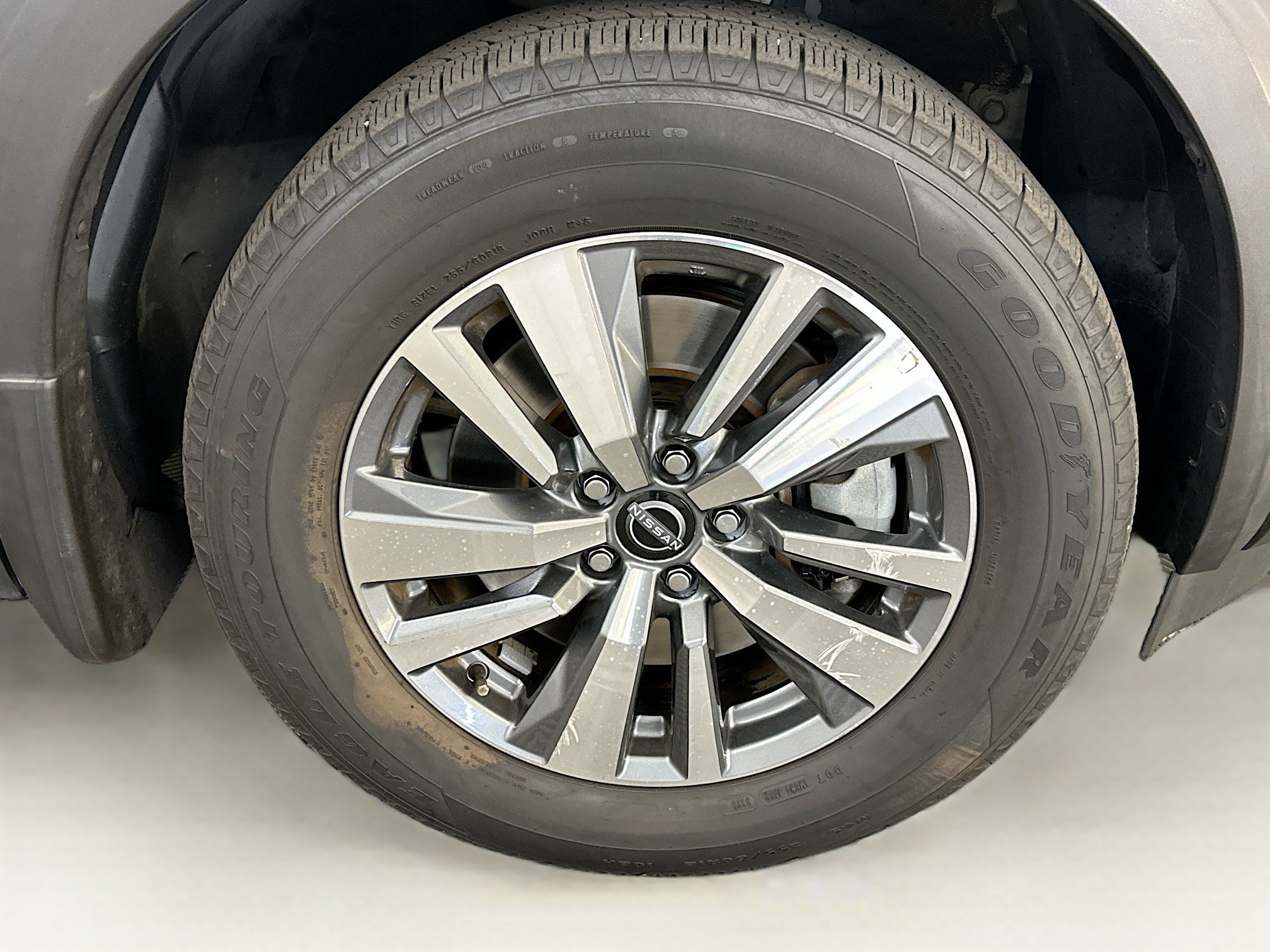 Used 2023 Nissan Pathfinder SL w/ Black Appearance Package AWD/4WD image 11