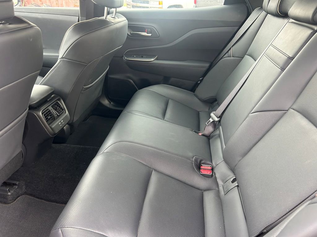 Used 2023 Toyota Crown Platinum AWD/4WD image 16