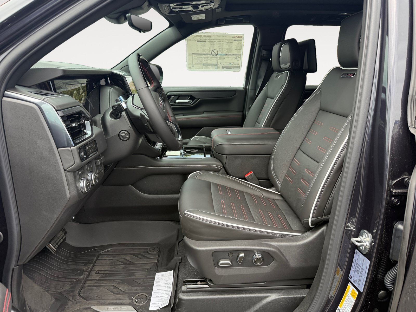 New 2026 GMC Yukon XL AT4 Ultimate w/ LPO, Floor Liner Package AWD/4WD image 10