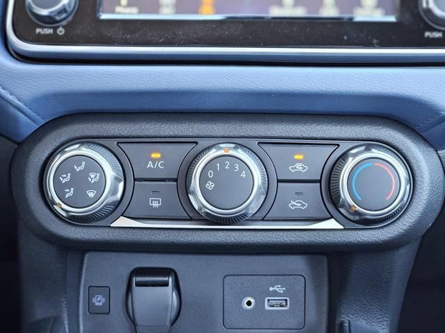 New 2025 Nissan Versa SV w/ Trunk Package FWD image 22