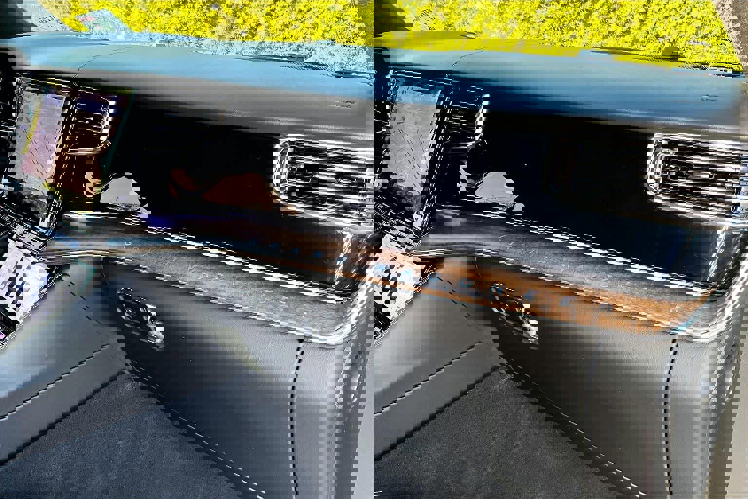 Used 2022 Jeep Grand Wagoneer Series II w/ Premium Group II image 16