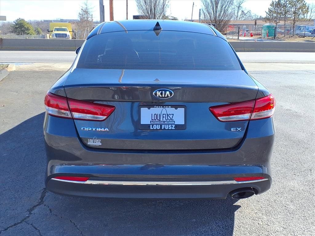 Used 2017 Kia Optima EX image 24