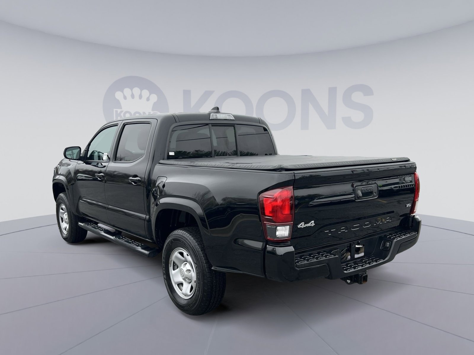 Used 2023 Toyota Tacoma SR image 4