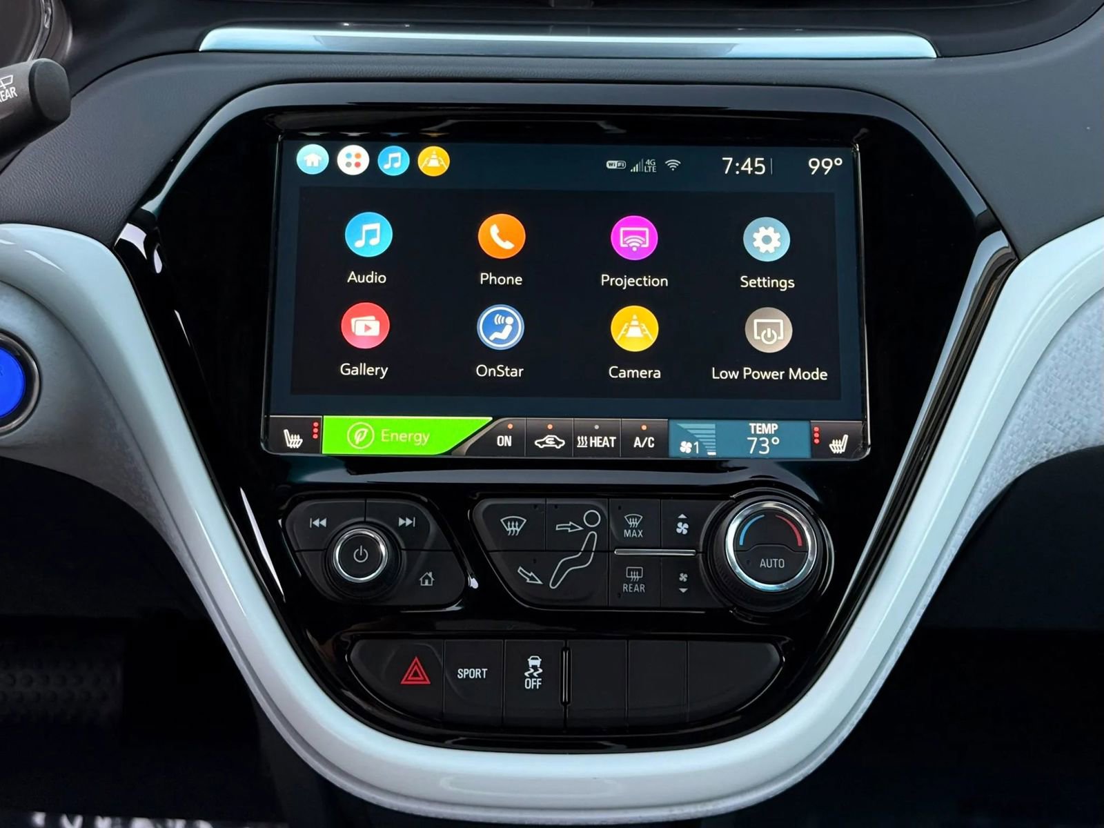 Used 2020 Chevrolet Bolt Premier w/ Infotainment Package FWD image 15