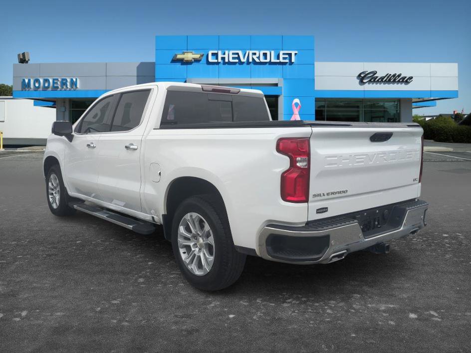 Used 2023 Chevrolet Silverado 1500 LTZ AWD/4WD image 3