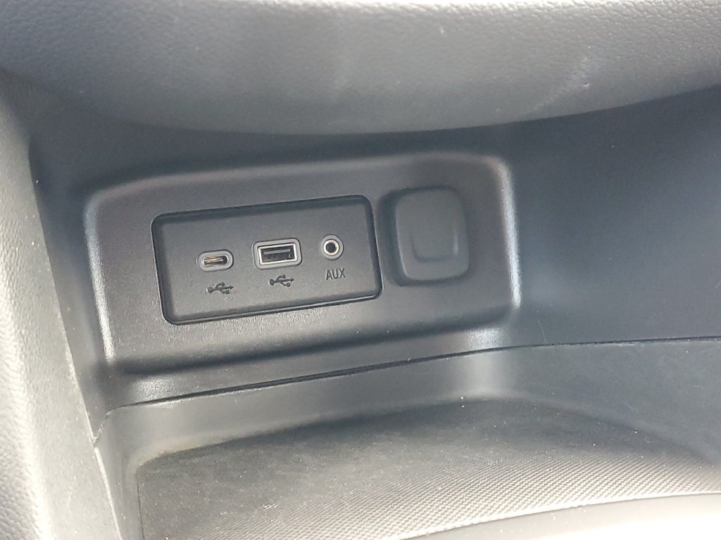 Used 2024 Chevrolet Equinox LT w/ LPO, Floor Liner Package AWD/4WD image 27