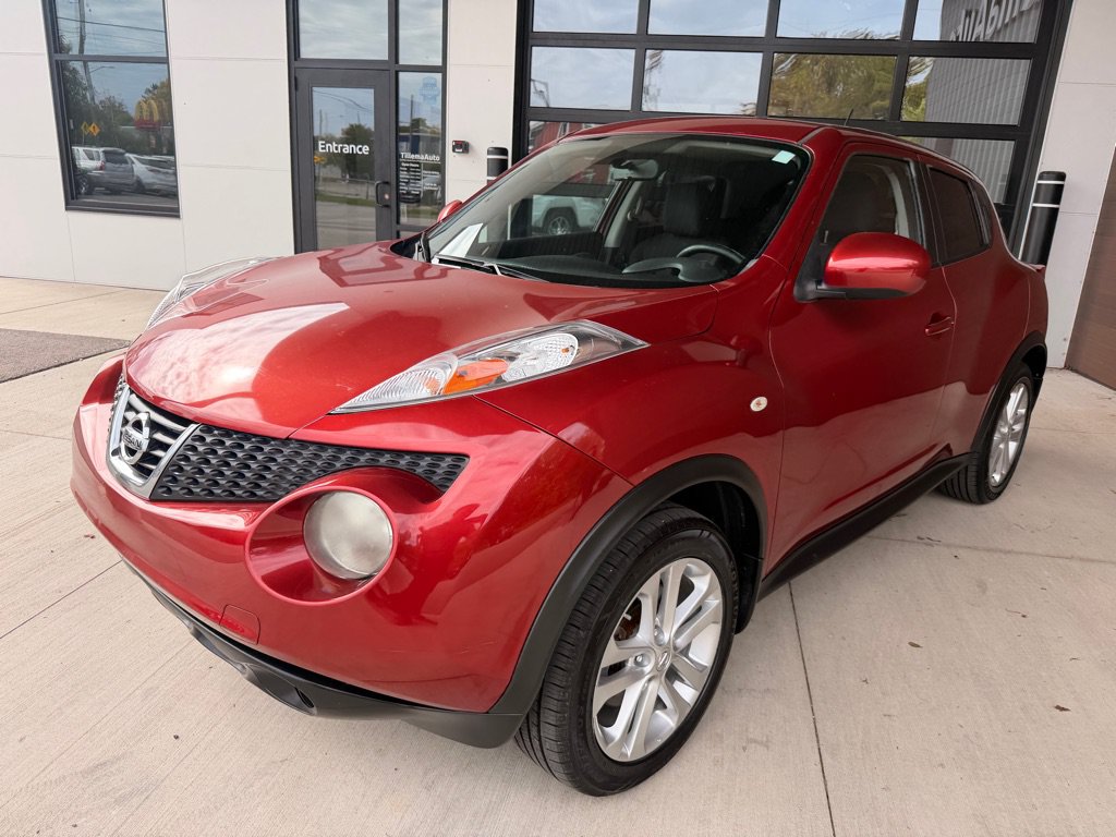 Used 2012 Nissan Juke SV AWD/4WD image 3