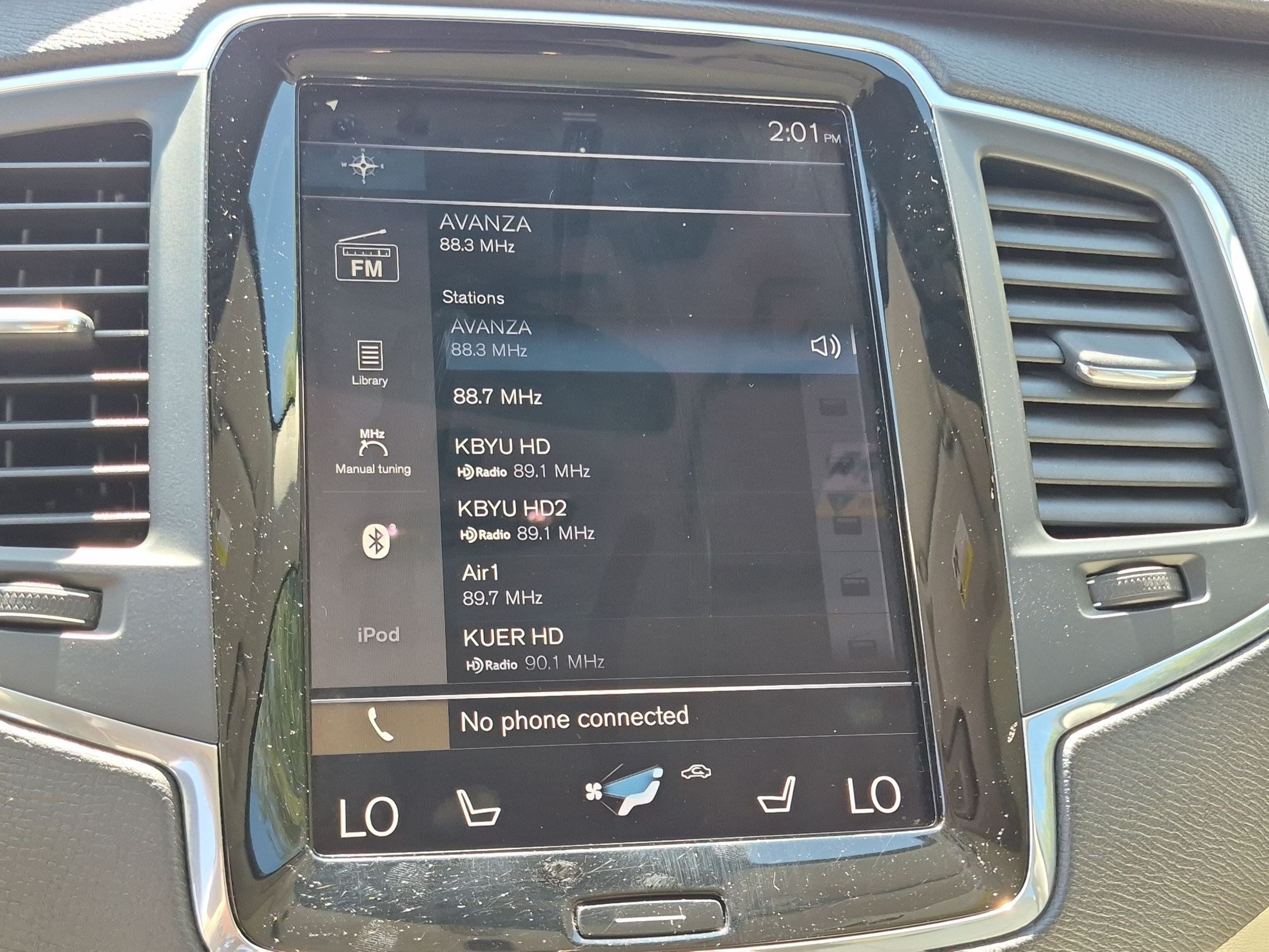 Used 2020 Volvo XC90 T6 Momentum AWD/4WD image 21