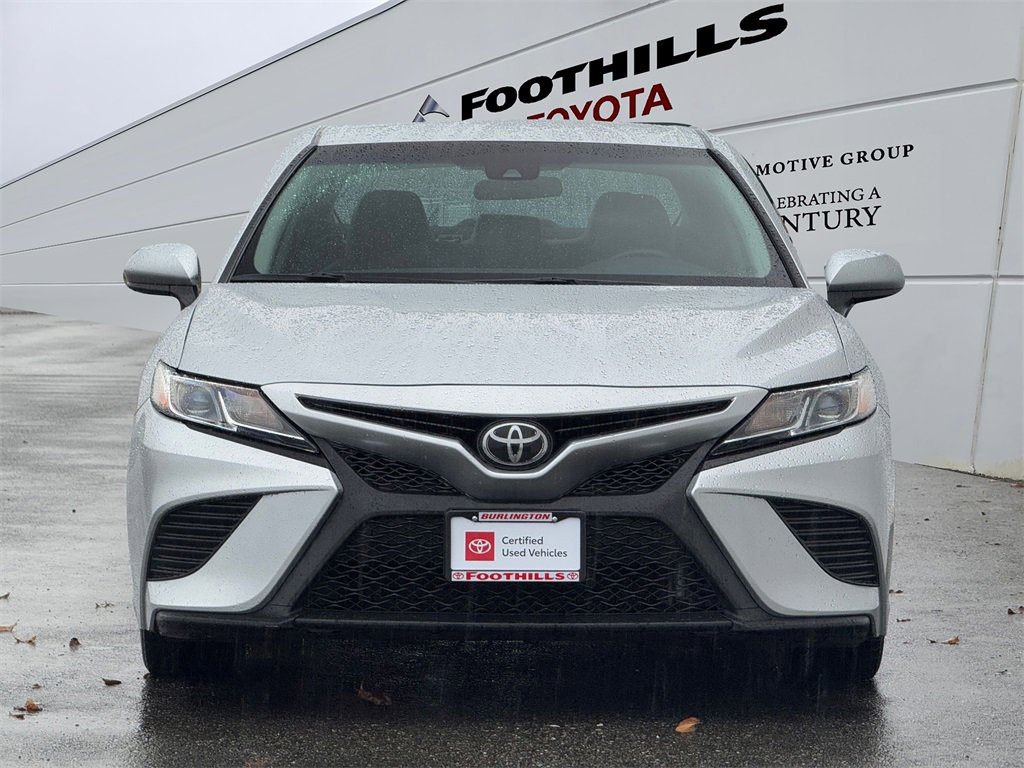Certified 2018 Toyota Camry SE image 2