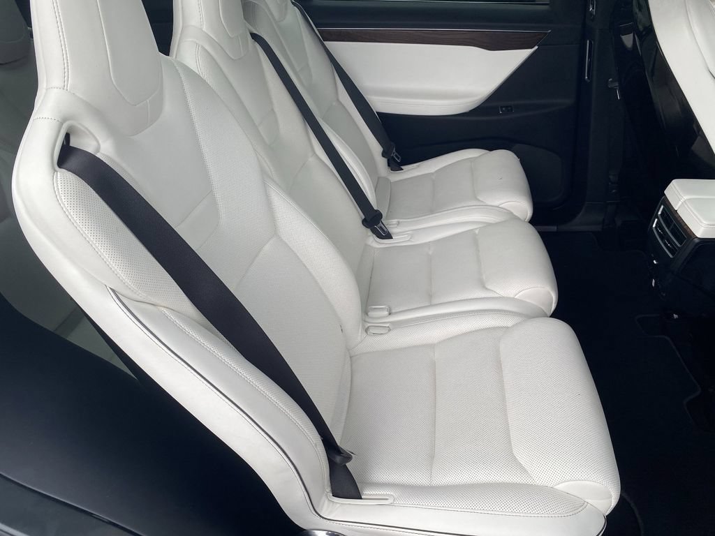 Used 2016 Tesla Model X Performance AWD/4WD image 13
