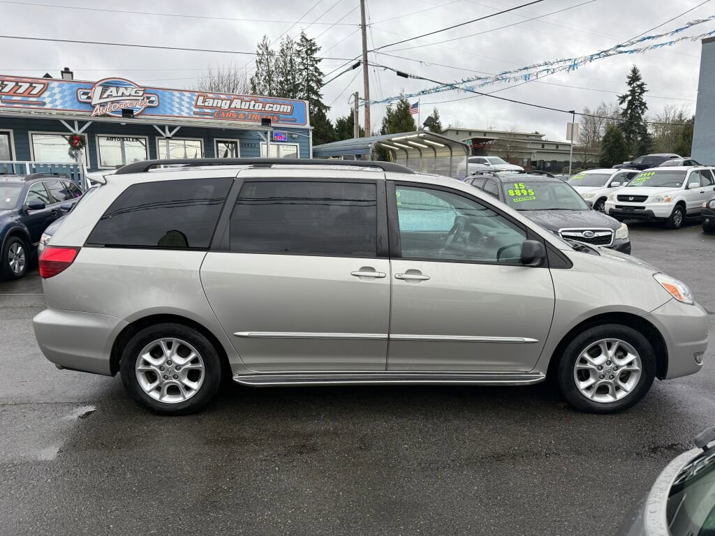 Used 2005 Toyota Sienna XLE Limited image 8
