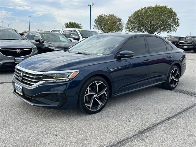 Used 2020 Volkswagen Passat 2.0T R-Line image 8