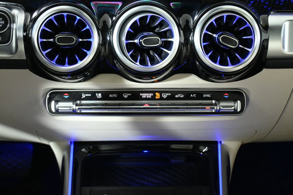 Certified 2026 Mercedes-Benz GLB 250 4MATIC image 23