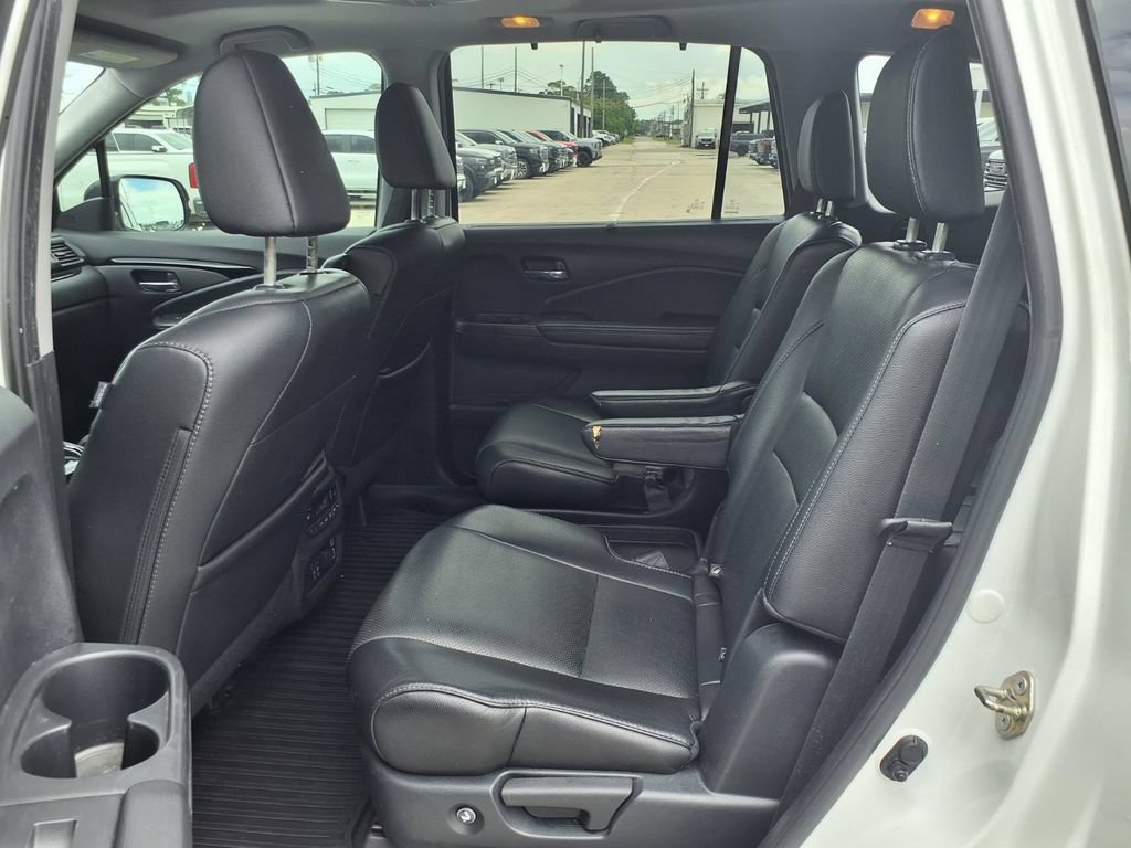 Used 2020 Honda Pilot Elite image 11
