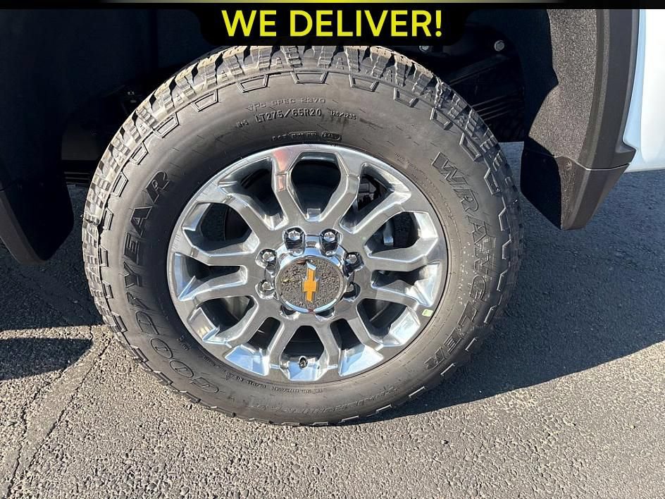 New 2025 Chevrolet Silverado 3500 LTZ w/ LTZ Premium Package AWD/4WD image 9