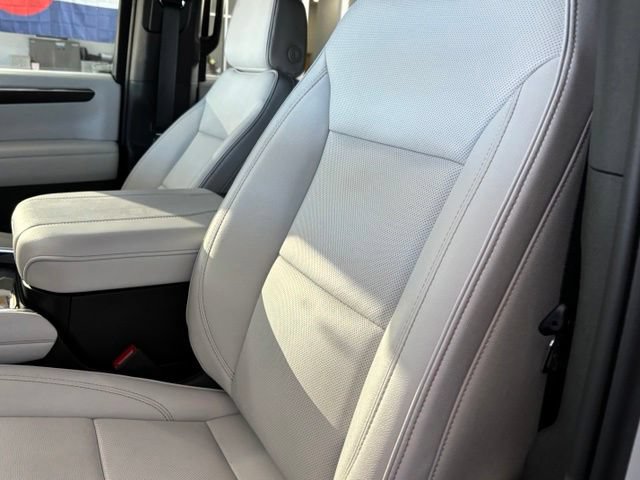 Certified 2026 Chevrolet Tahoe Premier w/ Sun And Tow Package AWD/4WD image 9
