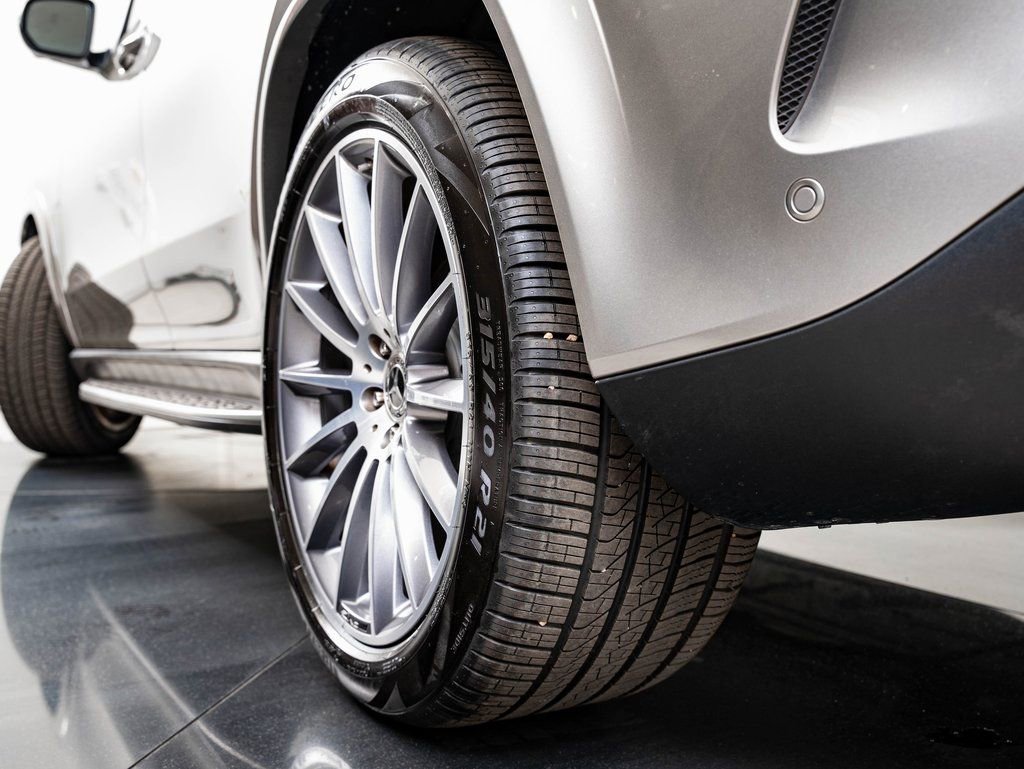 Used 2022 Mercedes-Benz GLE 350 4MATIC w/ AMG Line Exterior image 49