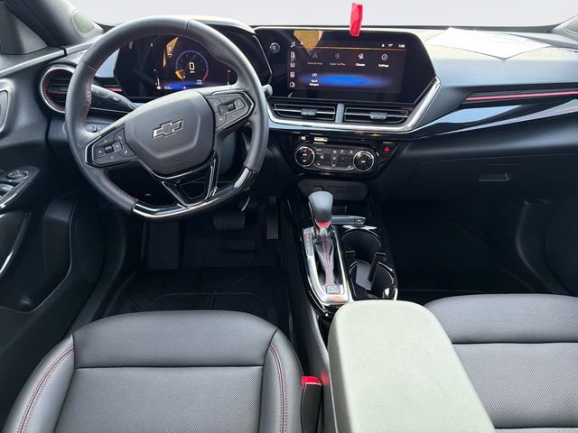 Used 2025 Chevrolet Trax RS w/ Driver Confidence Package FWD image 16