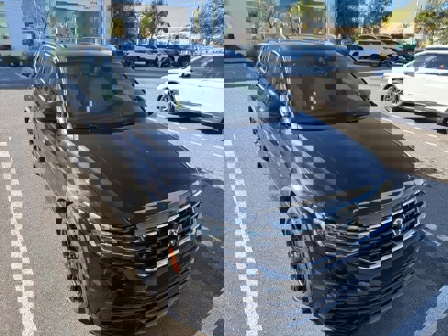 Certified 2023 Volkswagen Tiguan SE R-Line image 2