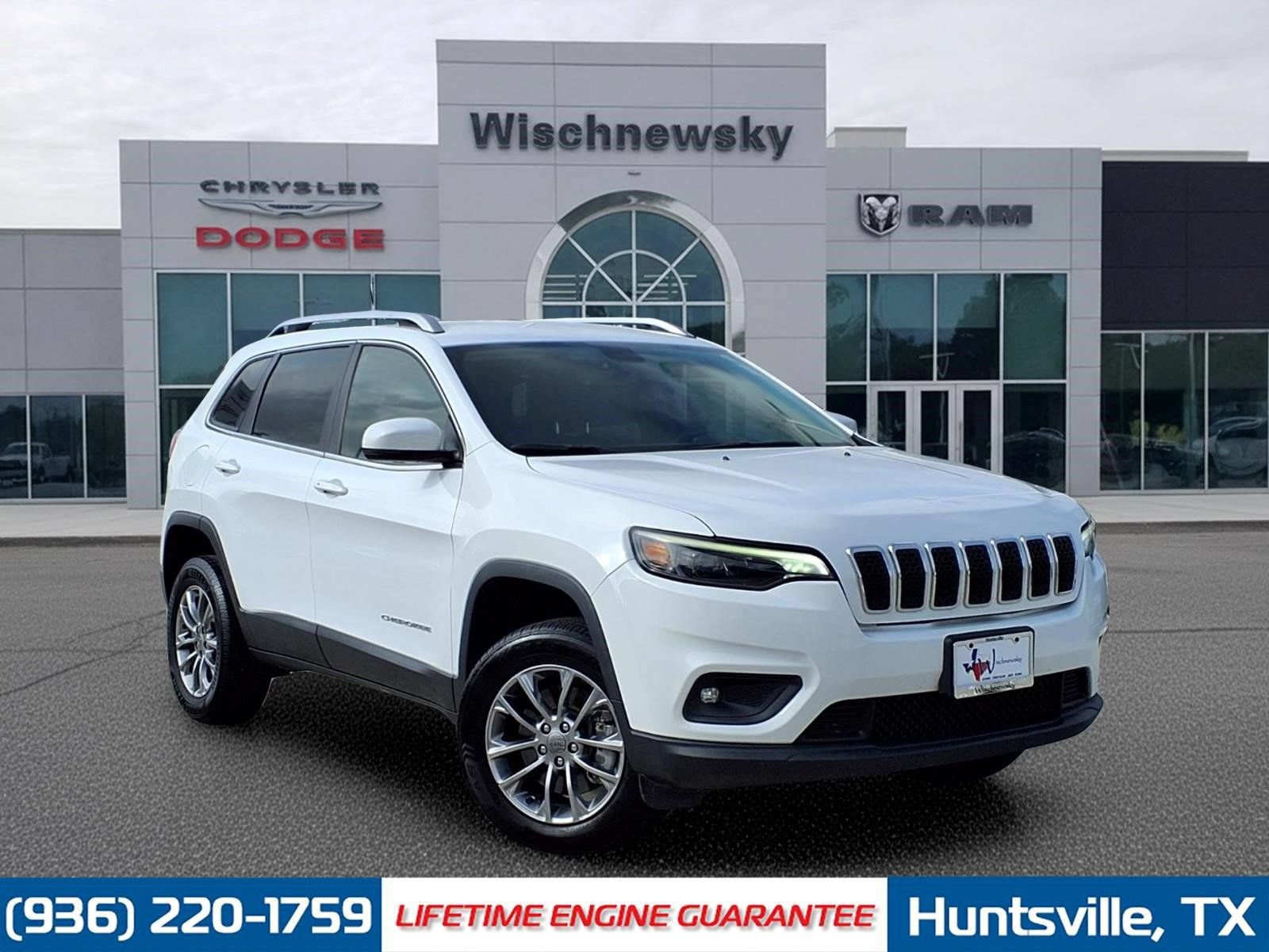 Used 2019 Jeep Cherokee Latitude Plus w/ Comfort/Convenience Group