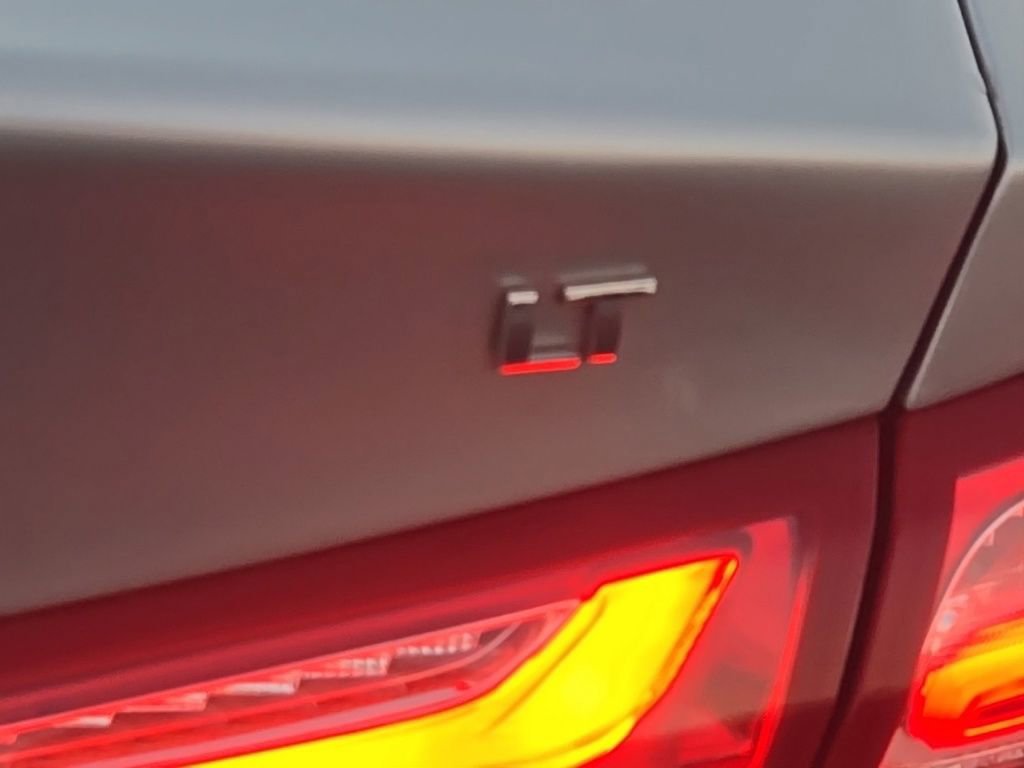 Used 2022 Chevrolet Malibu LT image 6