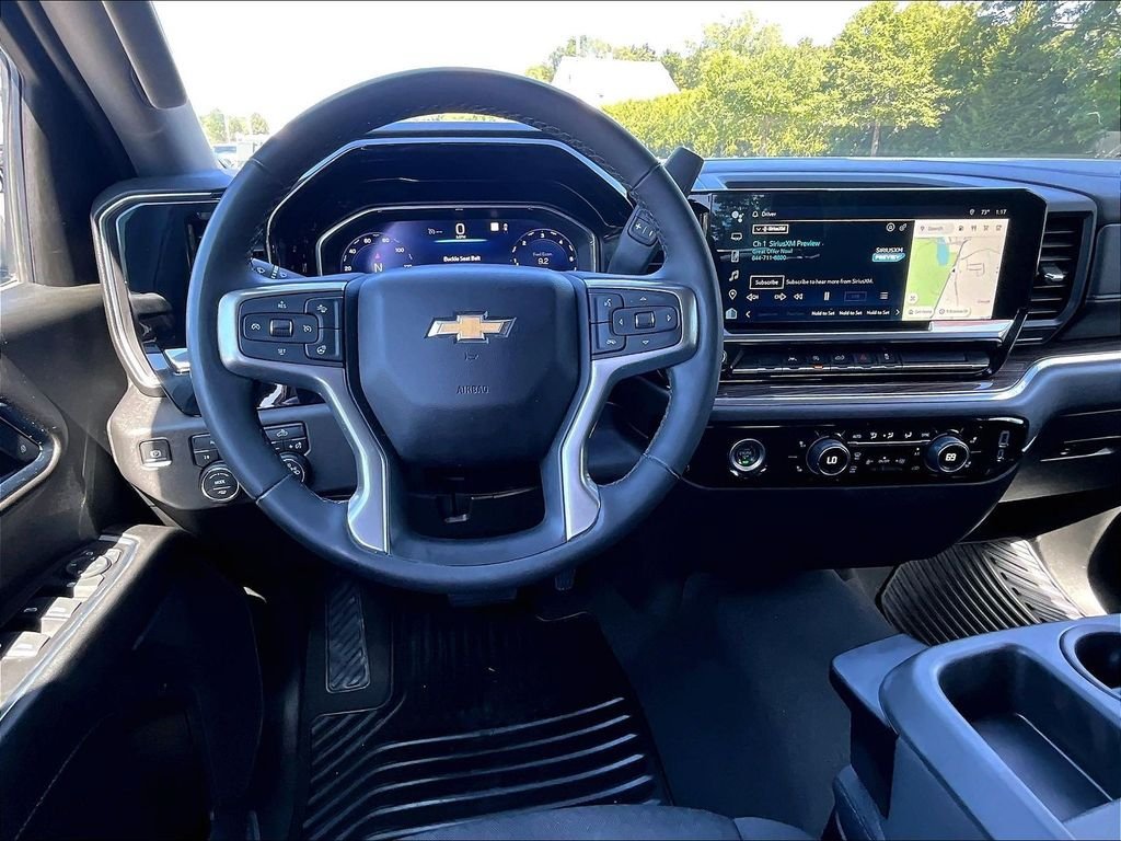 Used 2023 Chevrolet Silverado 1500 LT AWD/4WD image 17
