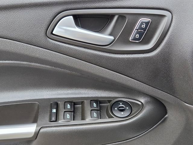 Used 2015 Ford Escape SE FWD image 17