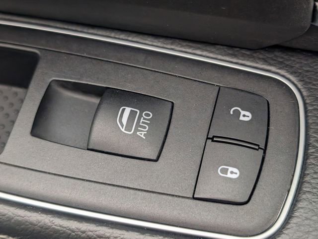 Used 2024 RAM 2500 Big Horn image 34