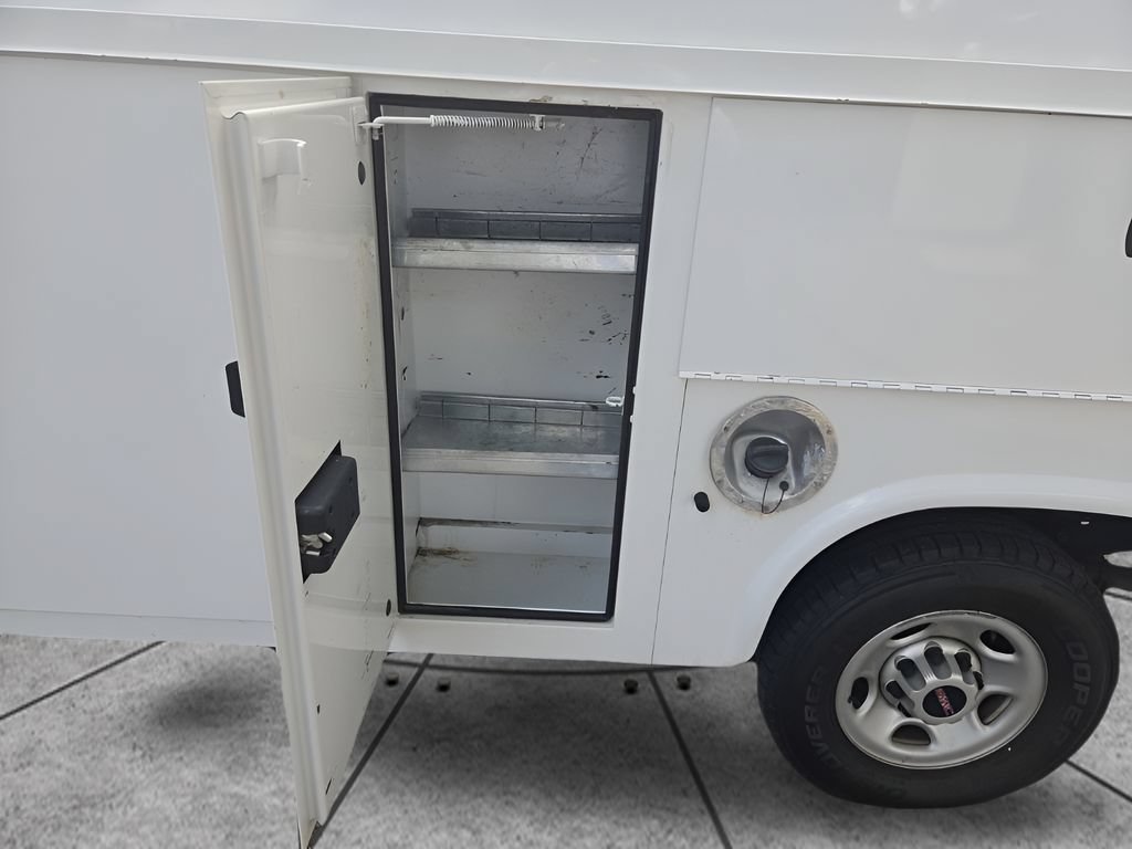 Used 2019 GMC Savana 3500 w/ Power Convenience Package RWD image 20