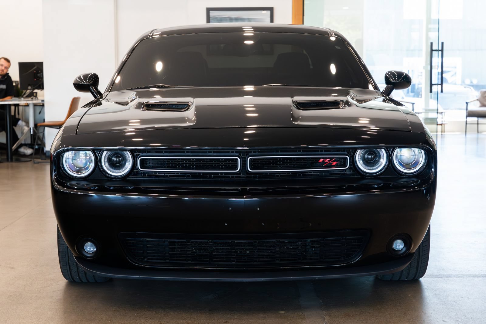 Used 2015 Dodge Challenger R/T Plus RWD image 2