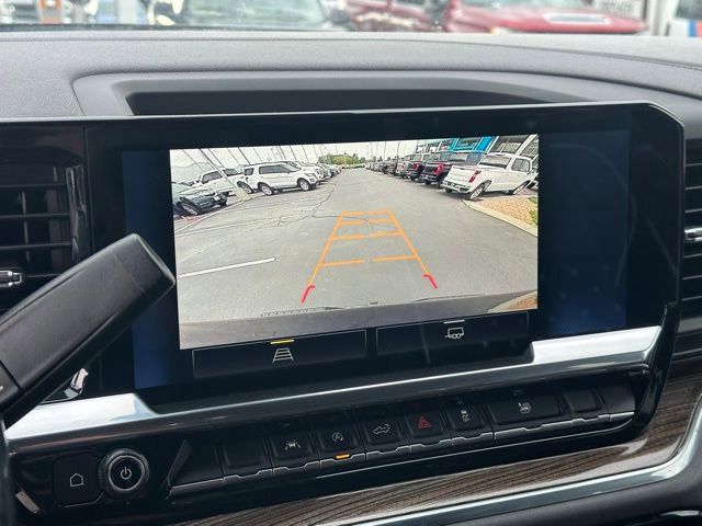 Used 2022 Chevrolet Silverado 1500 LT AWD/4WD image 9