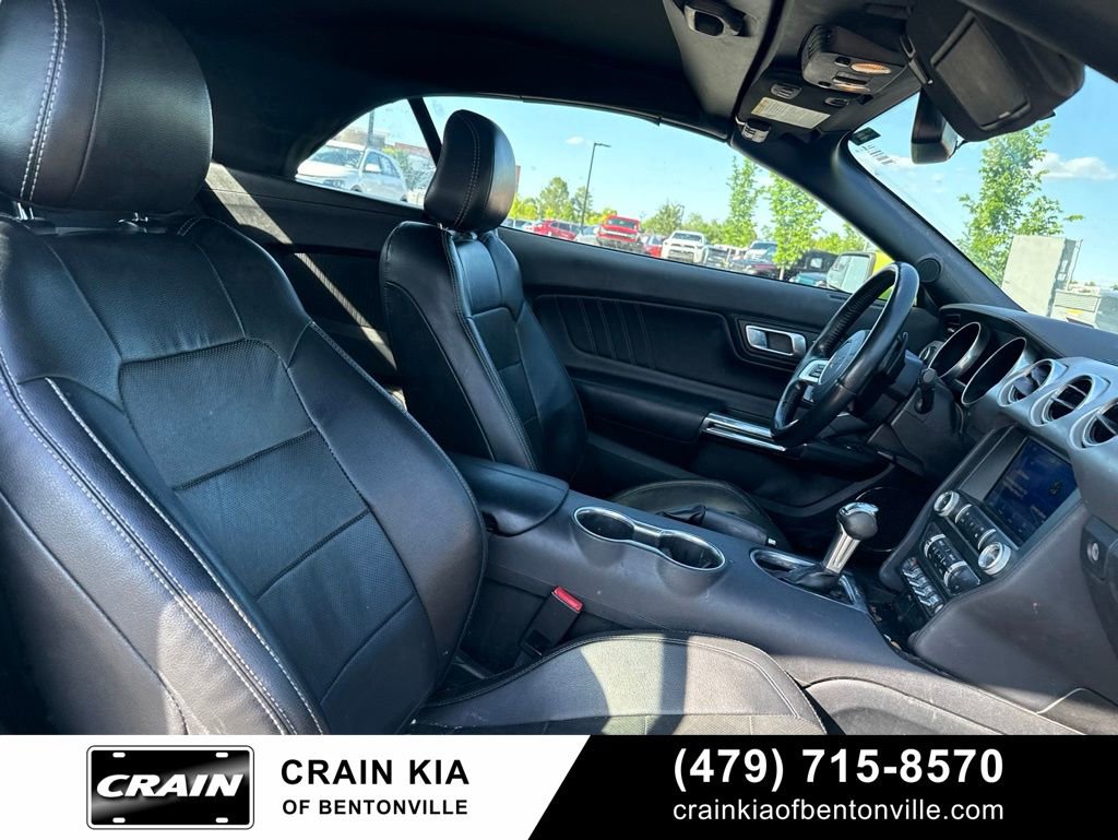 Used 2020 Ford Mustang Premium RWD image 4