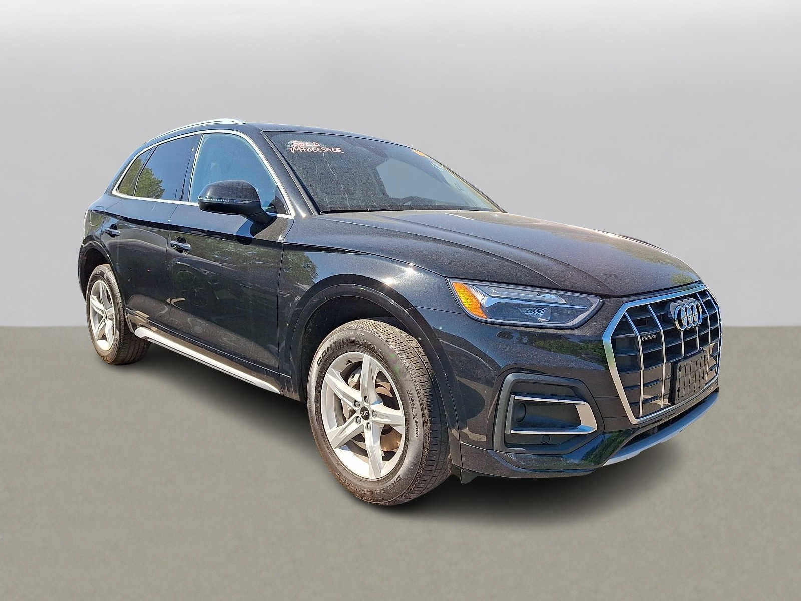 Used 2023 Audi Q5 2.0T Premium w/ Convenience Package AWD/4WD image 2