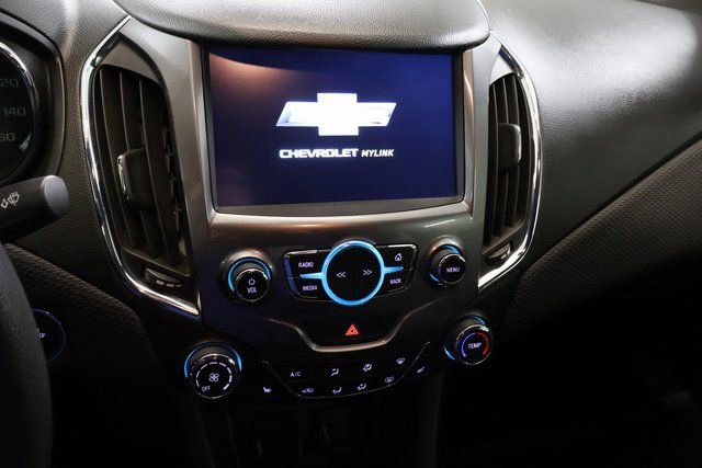 Used 2017 Chevrolet Cruze LT w/ Sun And Sound Package image 20