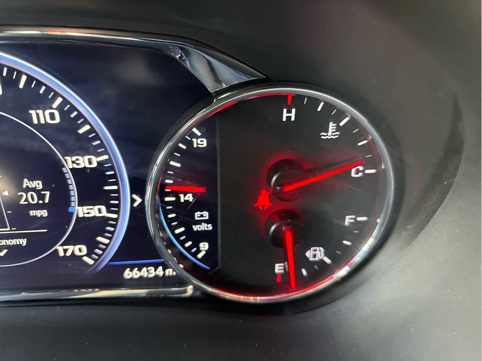 Used 2024 GMC Terrain Denali image 30