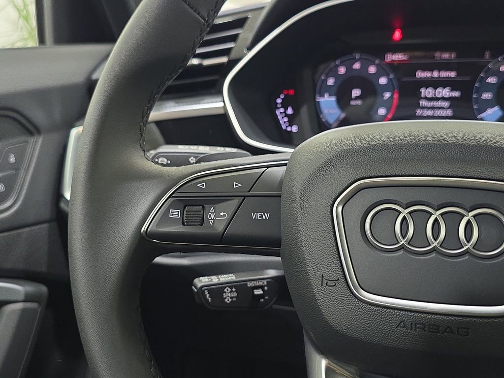 Used 2025 Audi Q3 2.0T Premium w/ Convenience Package AWD/4WD image 17