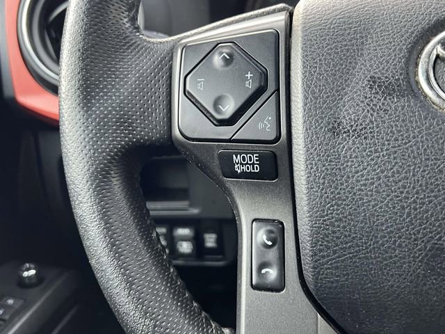 Used 2017 Toyota Tacoma TRD Off-Road AWD/4WD image 29
