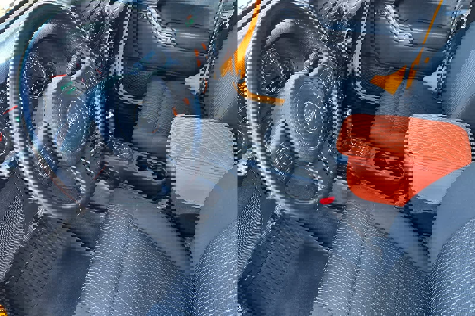 Used 2012 Jeep Wrangler Unlimited Sport image 11