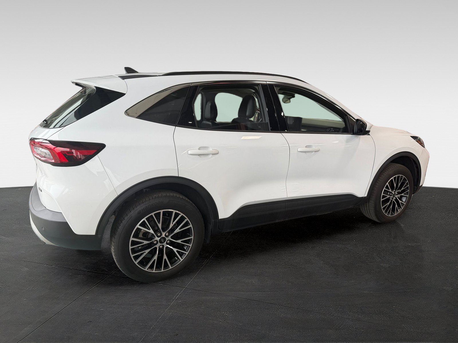Used 2023 Ford Escape SE FWD image 6