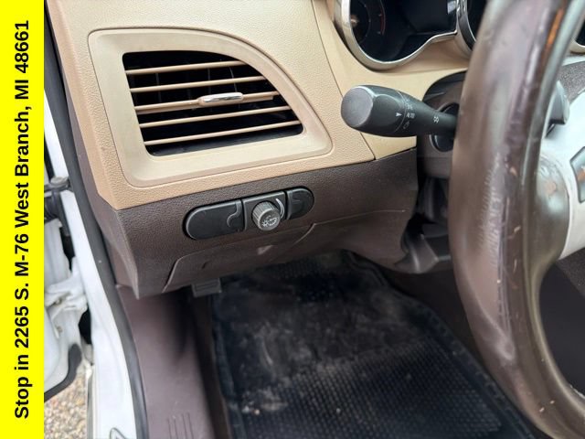 Used 2010 Chevrolet Malibu LT w/ Rear Power Package FWD image 27